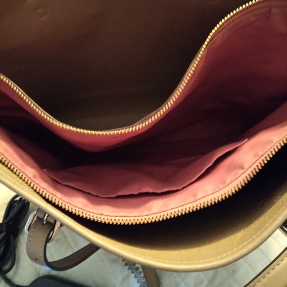 Mollie Tote In Signature Jacquard With Stripes - Picture 3 of 8